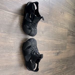 NIKE - BOYS INFANT SUNRAY PROTECT 2
OUTDOOR SANDAL 6c